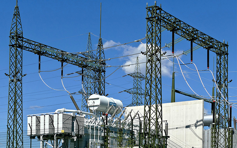 Discussion and analysis of application technical problems of high voltage vacuum circuit breaker